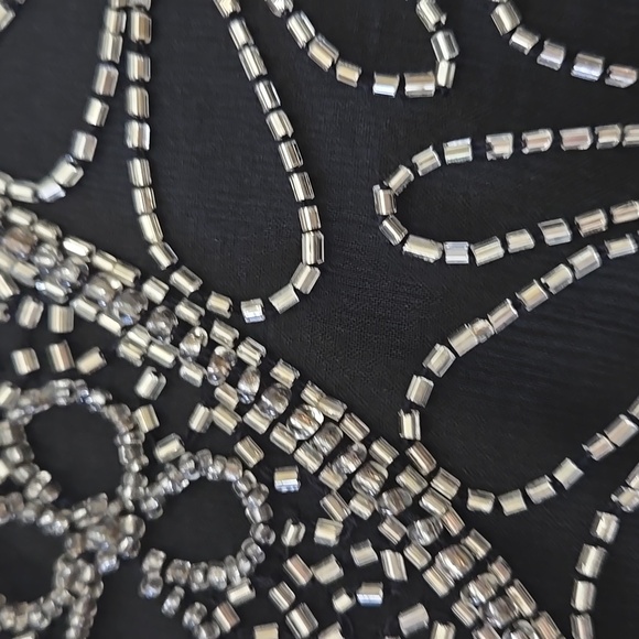 Papell Boutique Silk Black White Beaded Embellish Top Round Neck Short Slv M NEW - Picture 3 of 9